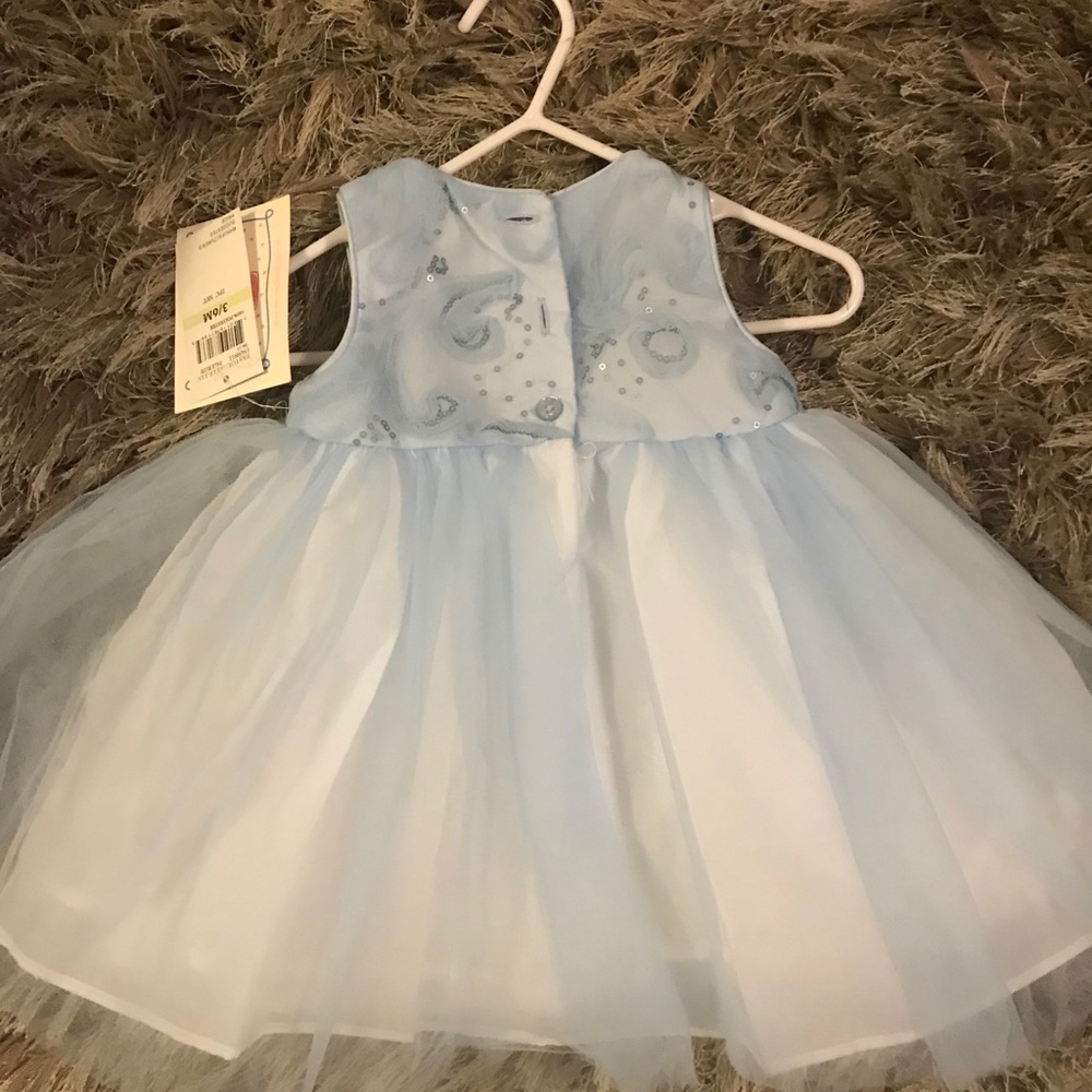 Dress - Picture 2 of 2
